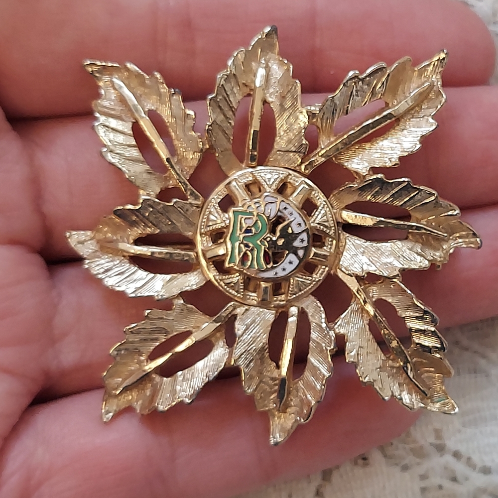 Vintage Brooch Daughters of Rebekah Leafy Gold Tone Metal Oddfellows